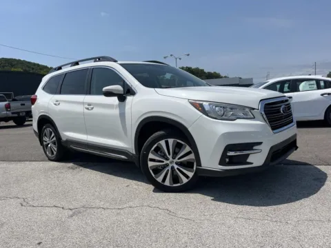 White 2022 Subaru Ascent Limited for sale in Oak Ridge, TN