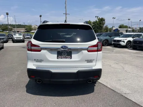 More photos of 2022 Subaru Ascent Limited at Oak Ridge Nissan, TN