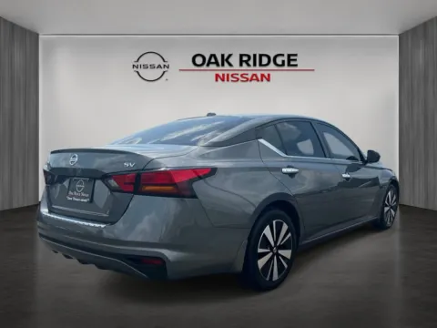 Another view of 2021 Nissan Altima 2.5 SV for sale in Oak Ridge, TN at Oak Ridge Nissan