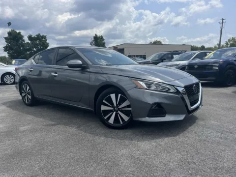 Gray 2021 Nissan Altima 2.5 SV for sale in Oak Ridge, TN