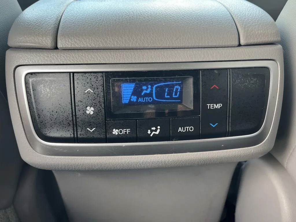 2019 Toyota Highlander XLE - Photo 19