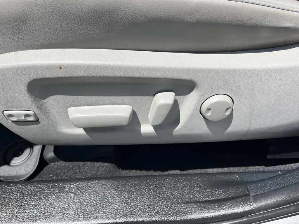 2019 Toyota Highlander XLE - Photo 32