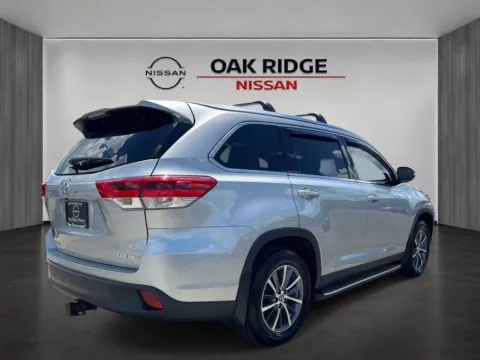 Another view of 2019 Toyota Highlander XLE for sale in Oak Ridge, TN at Oak Ridge Nissan