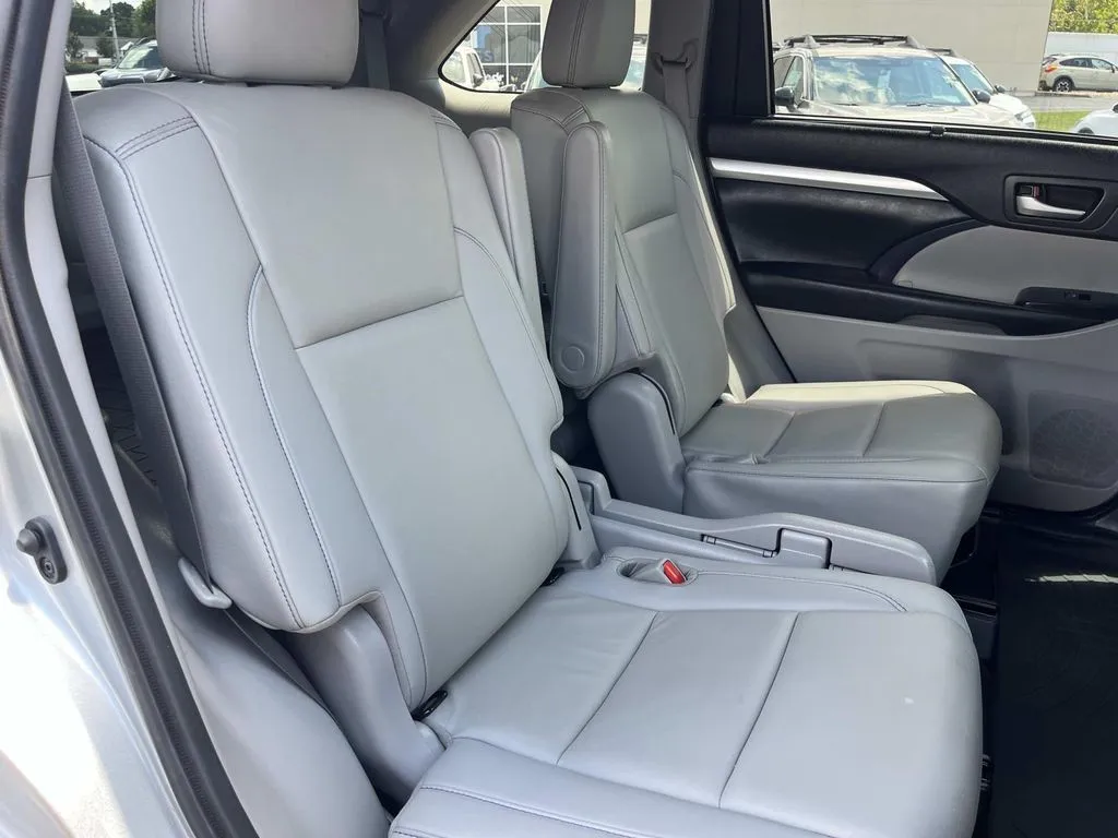 2019 Toyota Highlander XLE - Photo 26