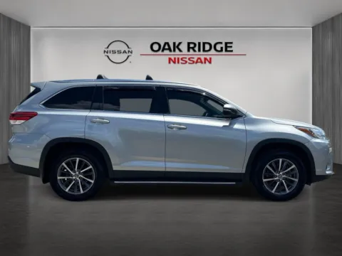 Photos of 2019 Toyota Highlander XLE for sale in Oak Ridge, TN at Oak Ridge Nissan