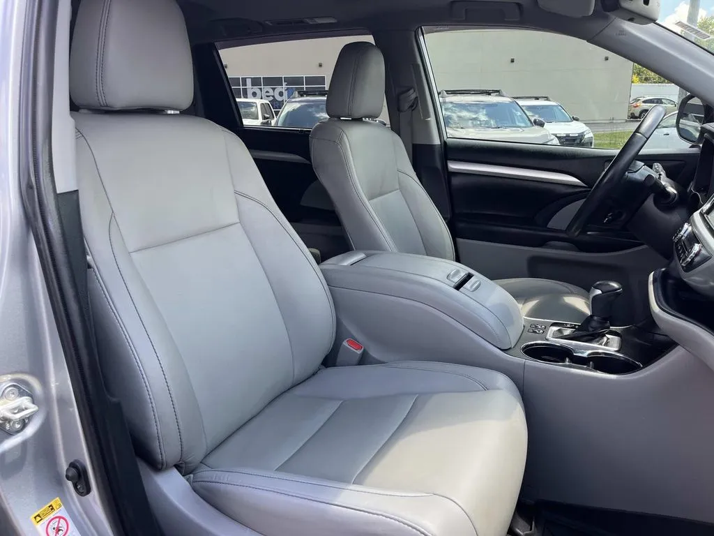 2019 Toyota Highlander XLE - Photo 28
