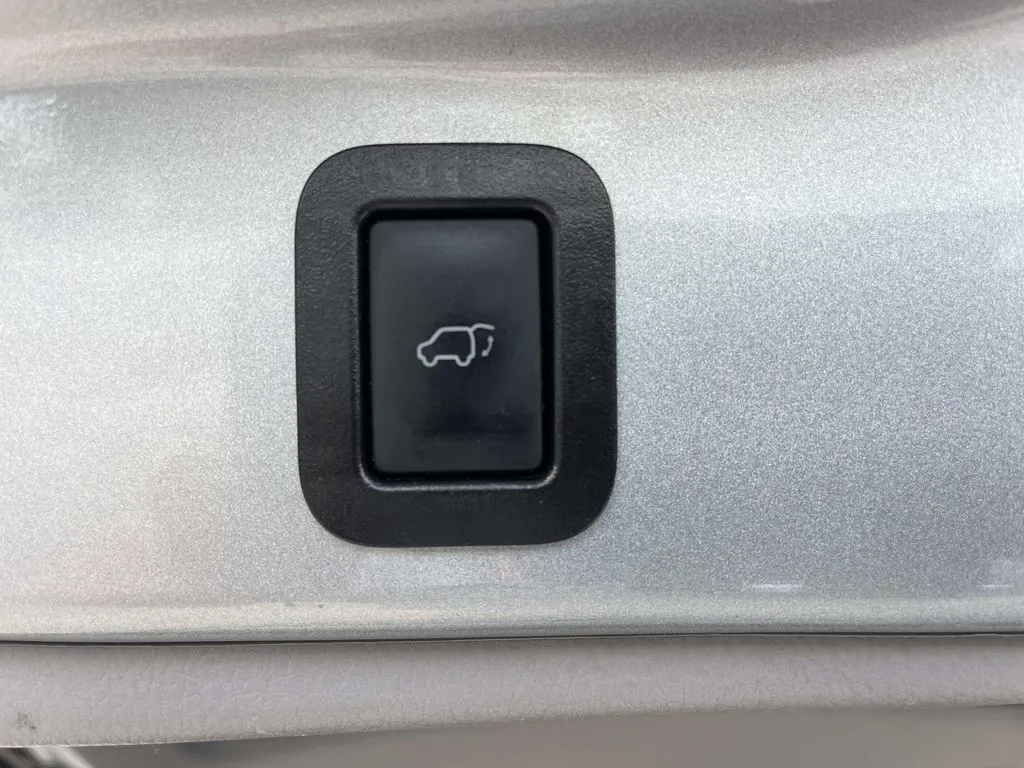 2019 Toyota Highlander XLE - Photo 24