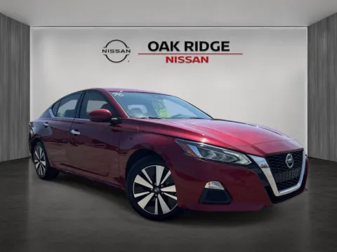 Red 2021 Nissan Altima 2.5 SV for sale in Oak Ridge, TN