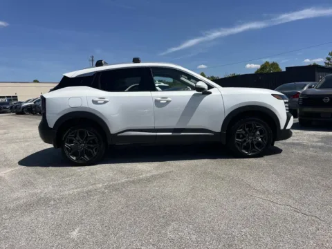 Photos of 2025 Nissan Kicks SR for sale in Oak Ridge, TN at Oak Ridge Nissan
