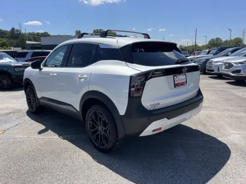 More photos of 2025 Nissan Kicks SR at Oak Ridge Nissan, TN