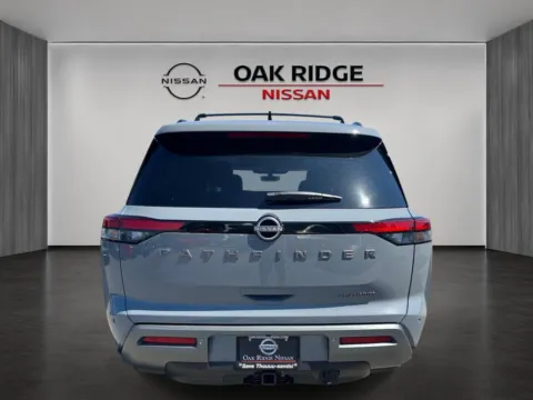 More photos of 2026 Nissan Pathfinder Platinum at Oak Ridge Nissan, TN