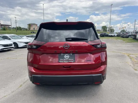 More photos of 2026 Nissan Rogue Dark Armor at Oak Ridge Nissan, TN