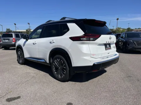 More photos of 2026 Nissan Rogue Platinum at Oak Ridge Nissan, TN