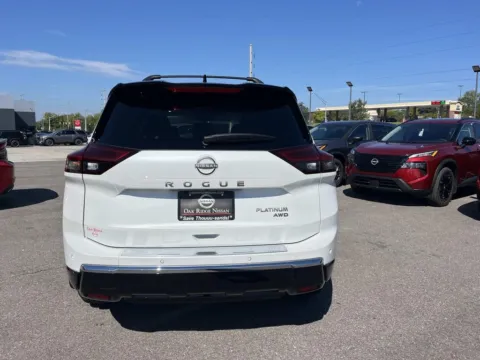 More photos of 2026 Nissan Rogue Platinum at Oak Ridge Nissan, TN