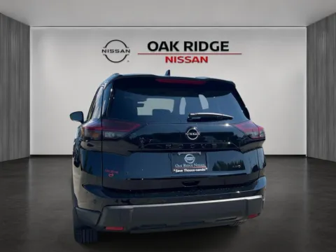 More photos of 2026 Nissan Rogue Dark Armor at Oak Ridge Nissan, TN