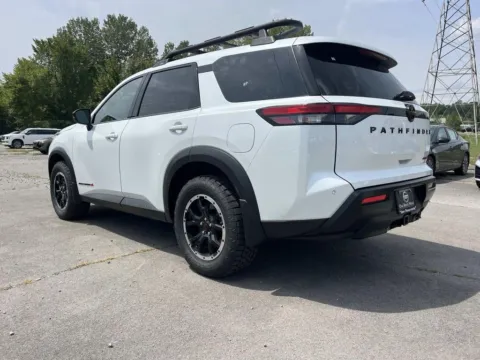 More photos of 2026 Nissan Pathfinder Rock Creek at Oak Ridge Nissan, TN