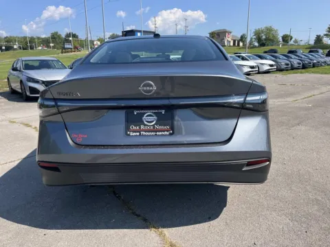More photos of 2027 Nissan Sentra S at Oak Ridge Nissan, TN
