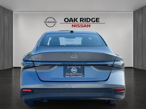 More photos of 2027 Nissan Sentra S at Oak Ridge Nissan, TN