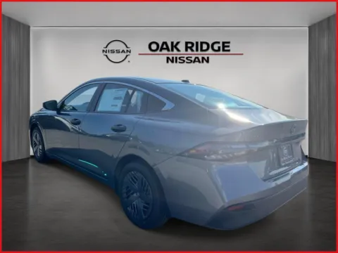 More photos of 2027 Nissan Sentra S at Oak Ridge Nissan, TN