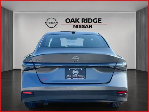 More photos of 2027 Nissan Sentra S at Oak Ridge Nissan, TN