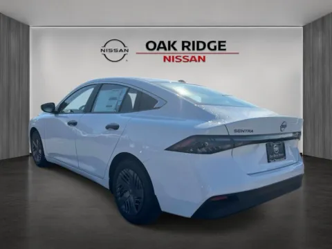 More photos of 2027 Nissan Sentra S at Oak Ridge Nissan, TN