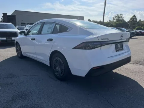 More photos of 2027 Nissan Sentra S at Oak Ridge Nissan, TN