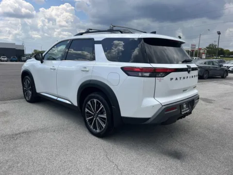 More photos of 2026 Nissan Pathfinder Platinum at Oak Ridge Nissan, TN