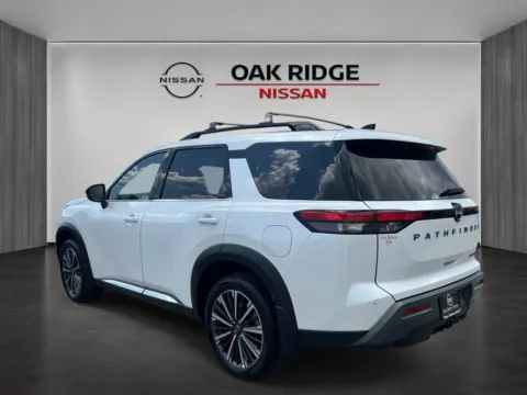 More photos of 2026 Nissan Pathfinder Platinum at Oak Ridge Nissan, TN