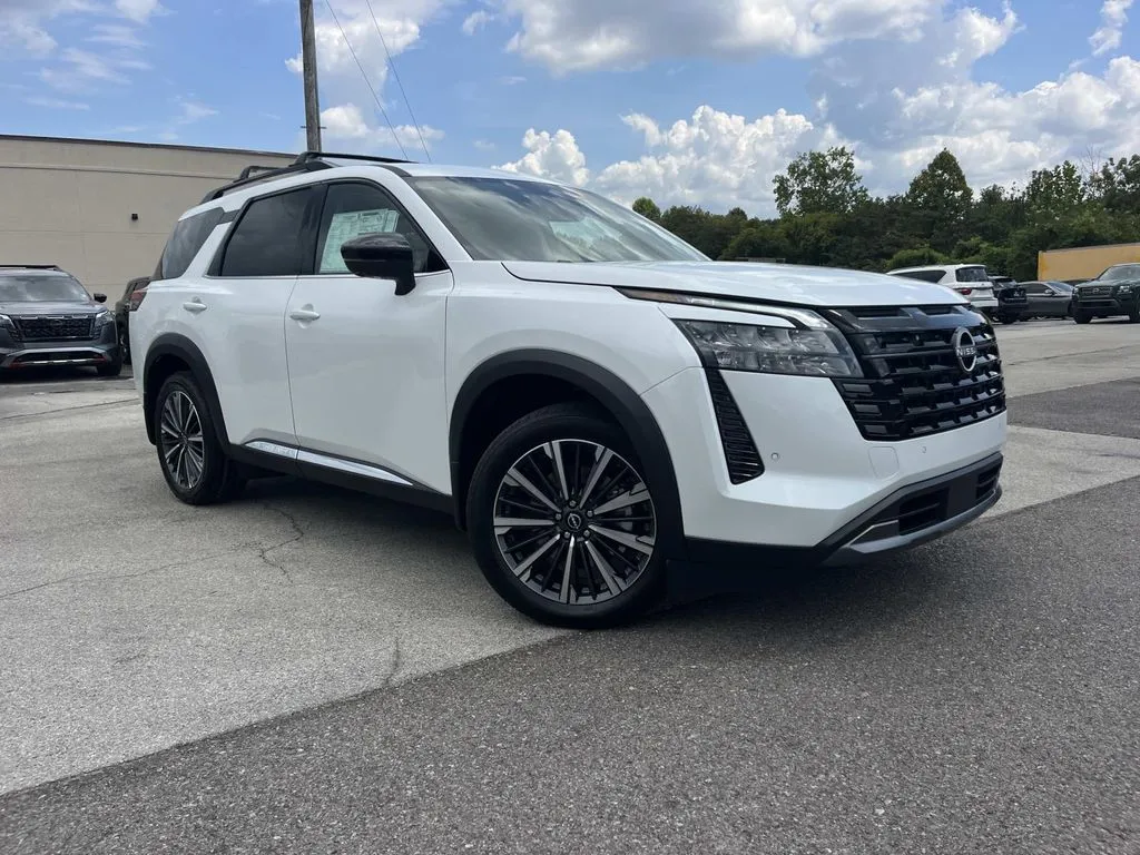 2026 Nissan Pathfinder Platinum