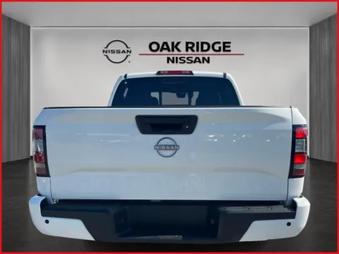 More photos of 2027 Nissan Frontier SV at Oak Ridge Nissan, TN
