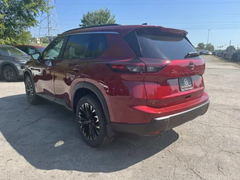 More photos of 2026 Nissan Rogue Dark Armor at Oak Ridge Nissan, TN