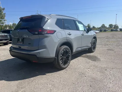 Another view of 2026 Nissan Rogue Dark Armor for sale in Oak Ridge, TN at Oak Ridge Nissan