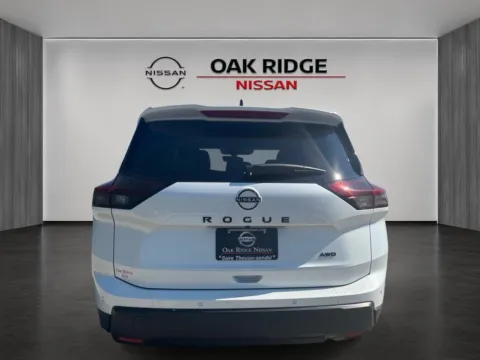 More photos of 2026 Nissan Rogue Dark Armor at Oak Ridge Nissan, TN