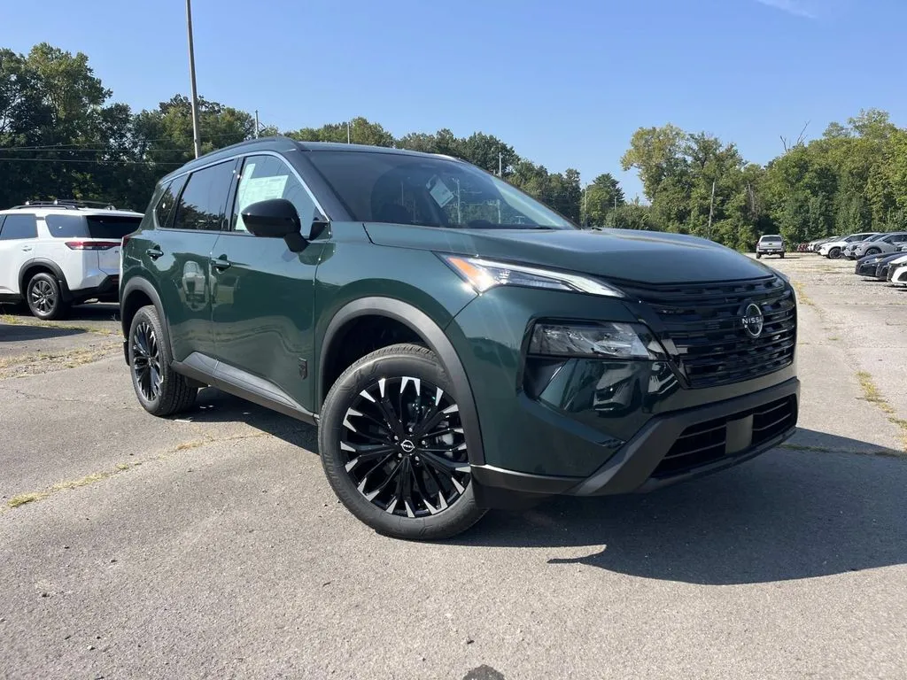 2026 Nissan Rogue Dark Armor