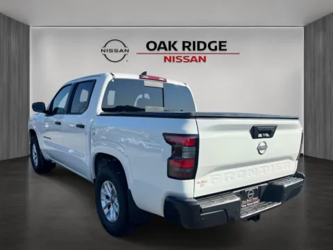More photos of 2027 Nissan Frontier S at Oak Ridge Nissan, TN