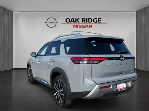 More photos of 2024 Nissan Pathfinder Platinum at Oak Ridge Nissan, TN