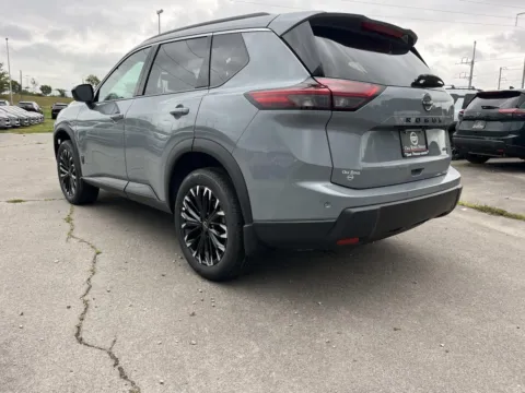 More photos of 2026 Nissan Rogue Dark Armor at Oak Ridge Nissan, TN