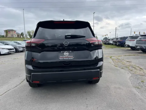 More photos of 2026 Nissan Rogue Dark Armor at Oak Ridge Nissan, TN