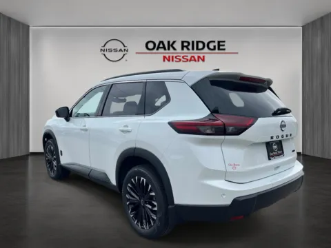 More photos of 2026 Nissan Rogue Dark Armor at Oak Ridge Nissan, TN