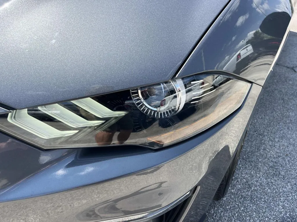 2022 Ford Mustang EcoBoost Premium - Photo 9