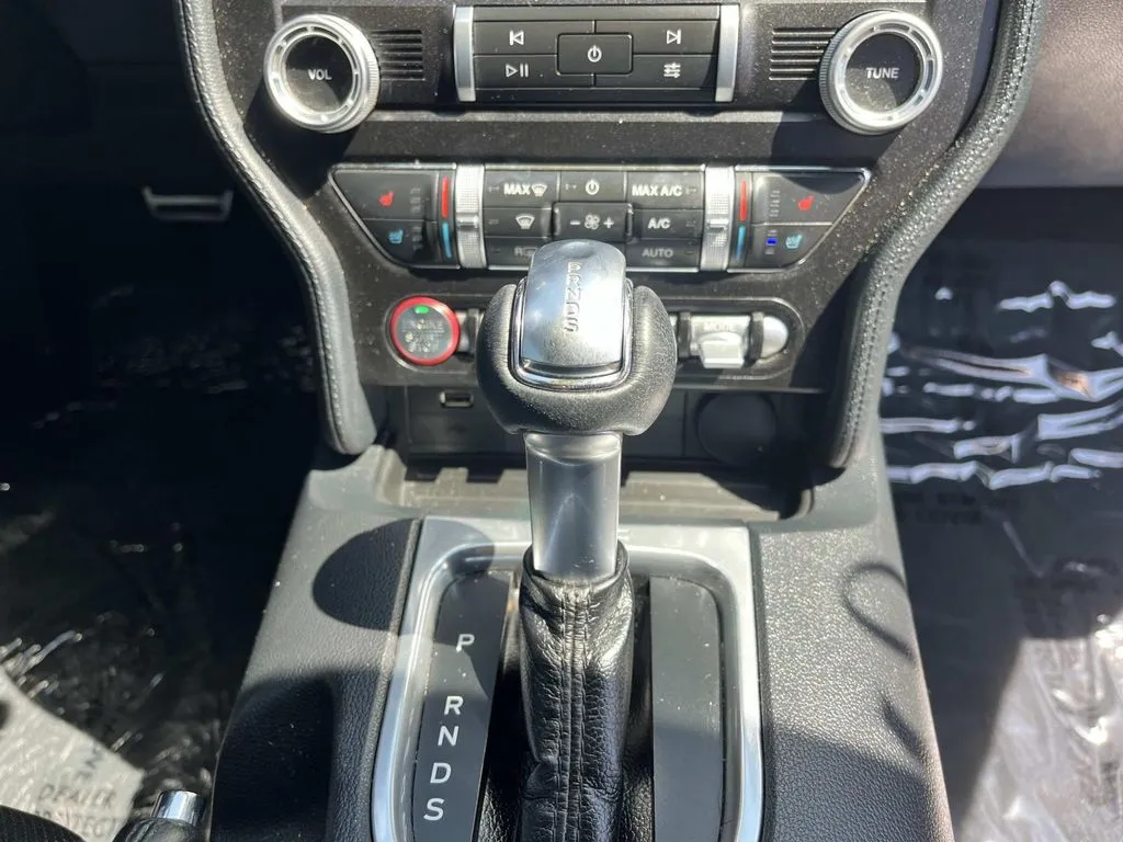 2022 Ford Mustang EcoBoost Premium - Photo 16
