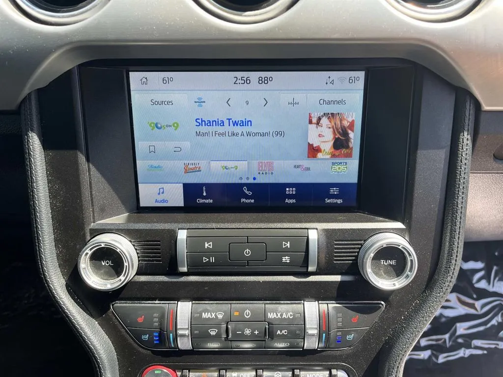 2022 Ford Mustang EcoBoost Premium - Photo 15