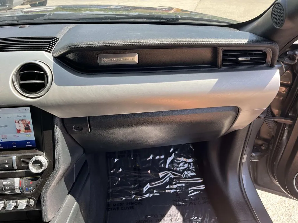 2022 Ford Mustang EcoBoost Premium - Photo 14