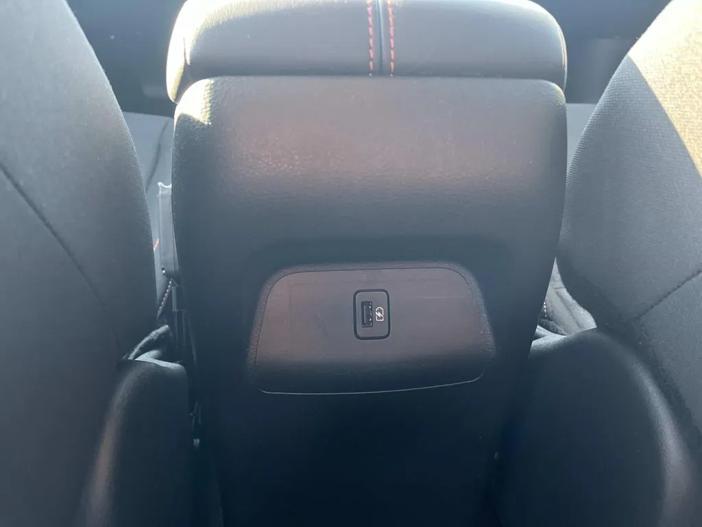 2023 Nissan Sentra SR - Photo 17