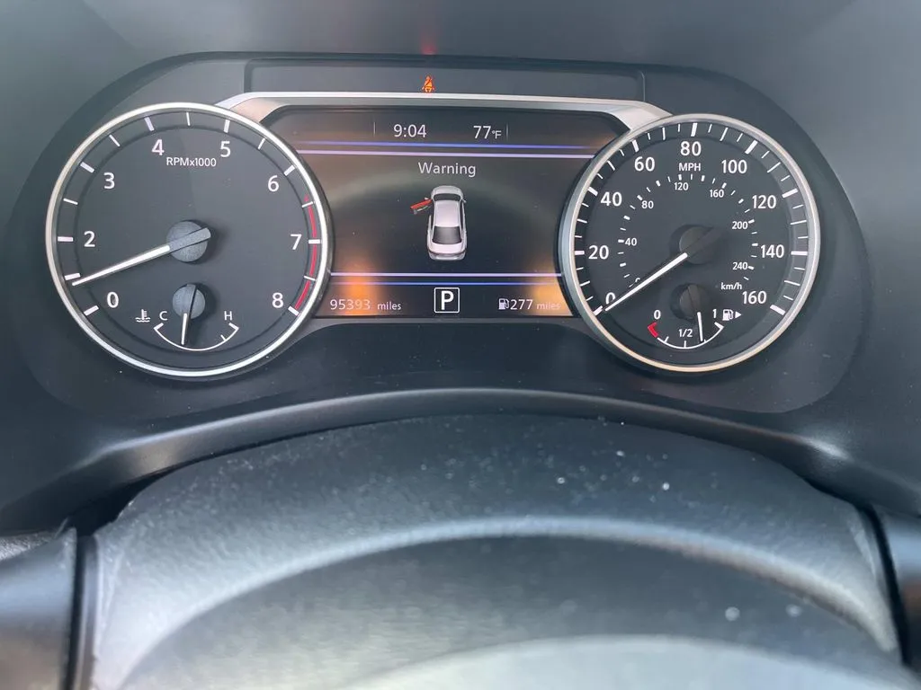 2023 Nissan Sentra SR - Photo 34