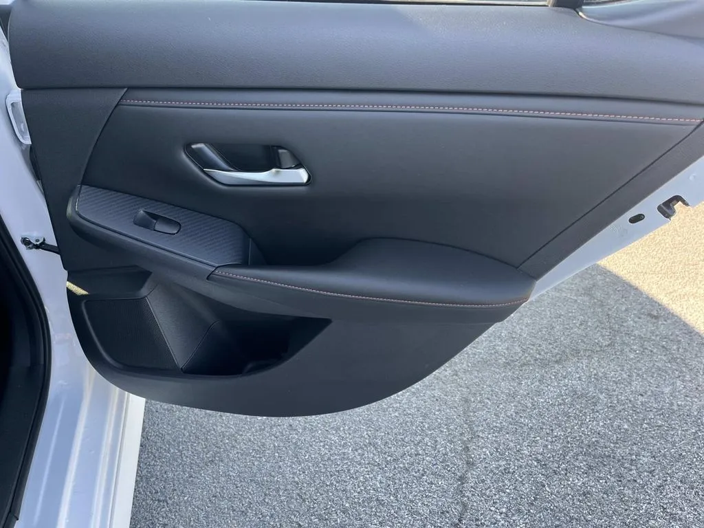2023 Nissan Sentra SR - Photo 20