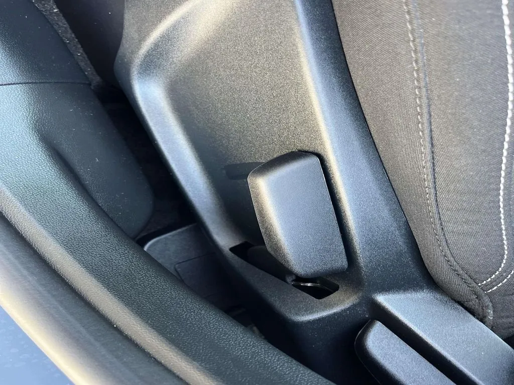 2025 Ford Escape Active - Photo 30