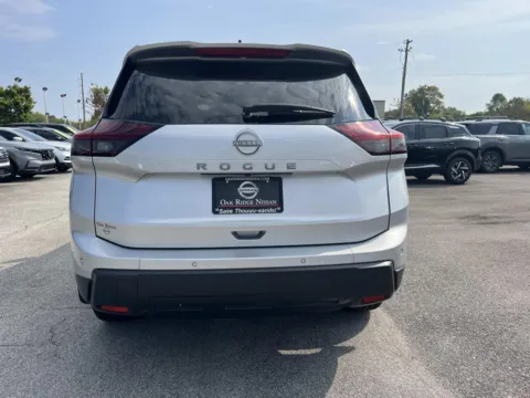 More photos of 2024 Nissan Rogue S at Oak Ridge Nissan, TN