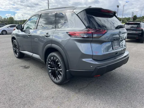 More photos of 2026 Nissan Rogue Dark Armor at Oak Ridge Nissan, TN
