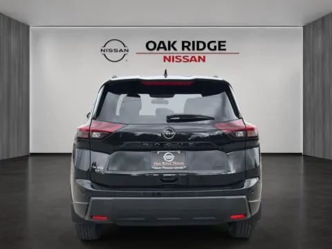 More photos of 2026 Nissan Rogue Dark Armor at Oak Ridge Nissan, TN